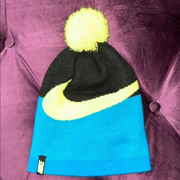 Nike Pom Pom stocking cap